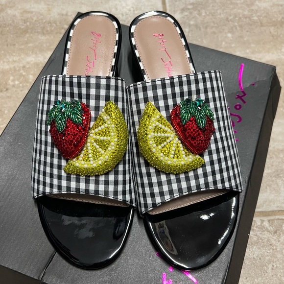 🍓🍋 Betsey Johnson Women's Lindyy Slides Sandals🍓🍋SZ 11-NWT - Picture 4 of 14